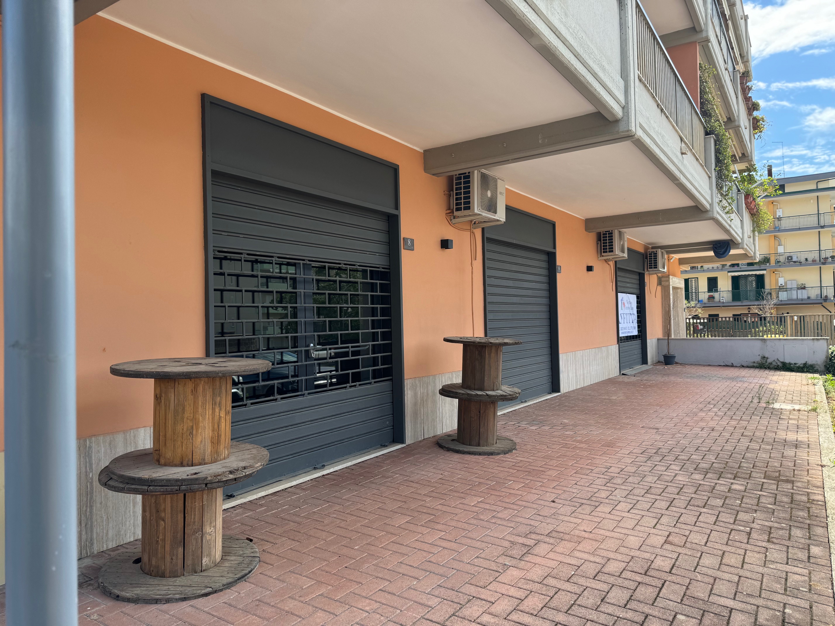 >Locale commerciale Caserta