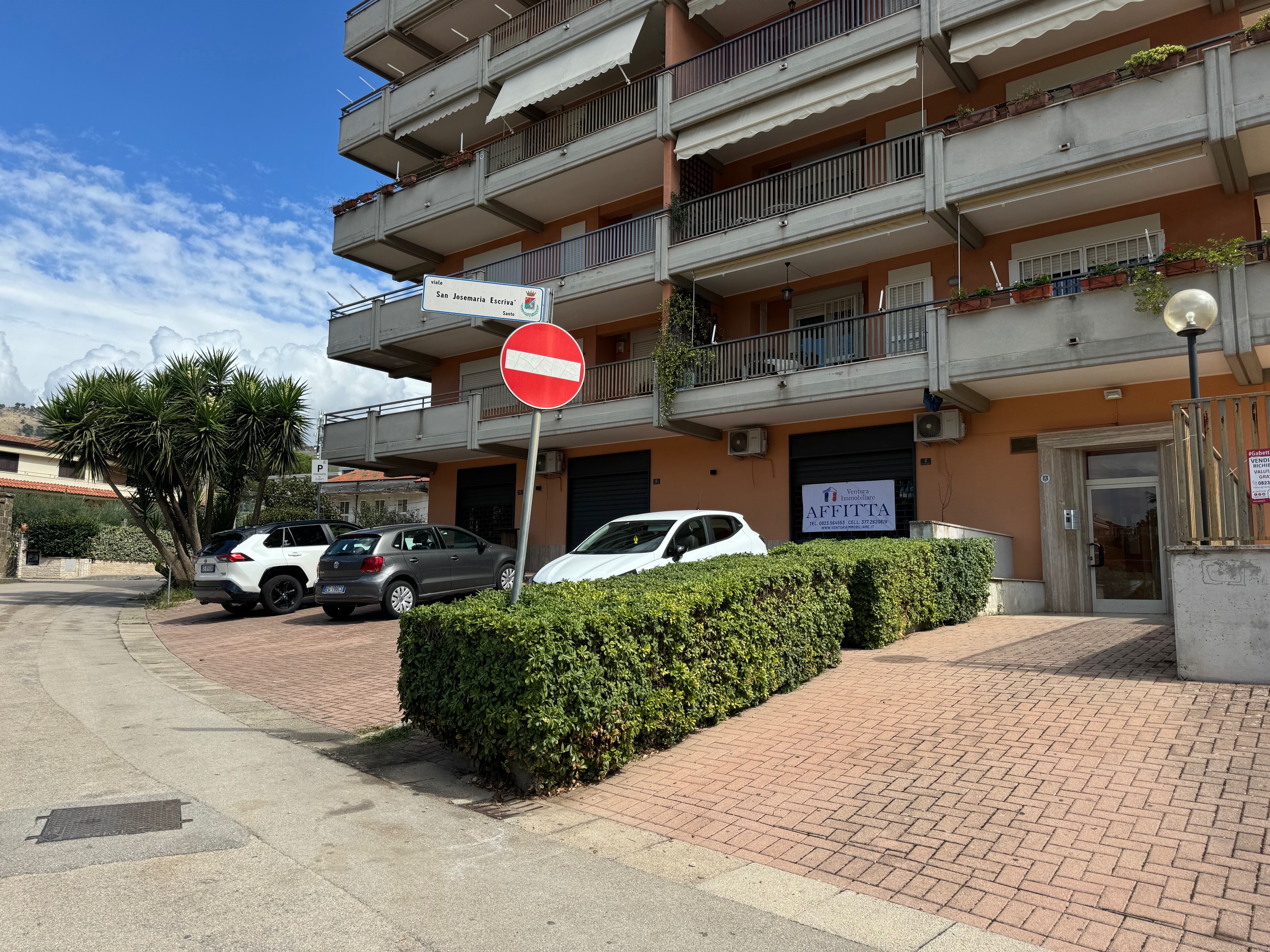 >Locale commerciale Caserta